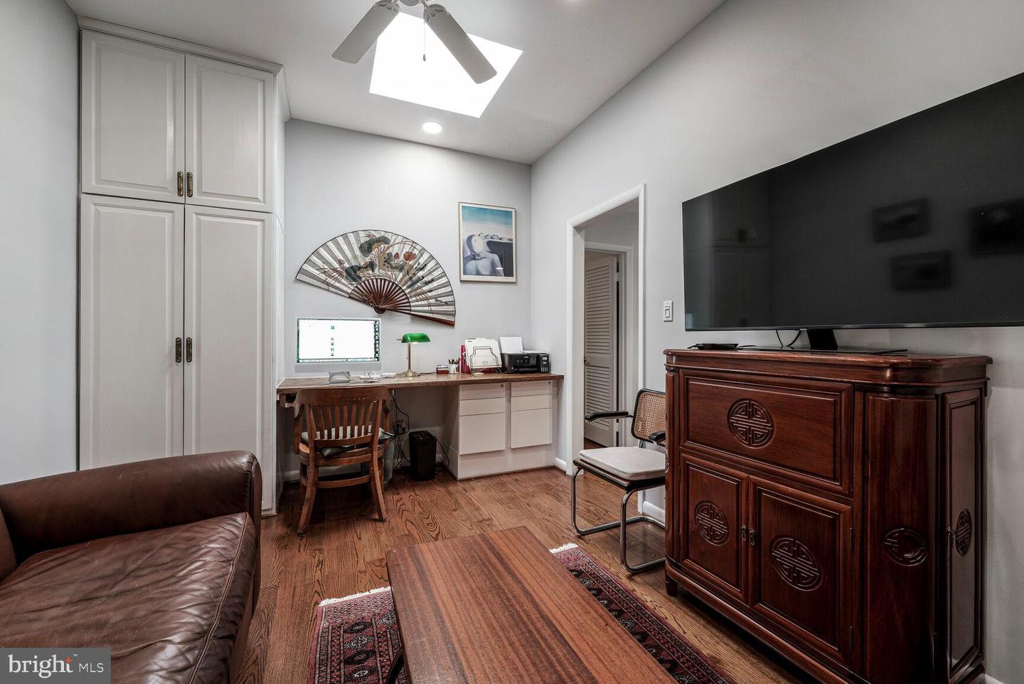 706 PRINCE ST #4, ALEXANDRIA, Virginia 22314, 2 Bedrooms Bedrooms, ,2 BathroomsBathrooms,Residential,For sale,706 PRINCE ST #4,VAAX2049042 MLS # VAAX2049042
