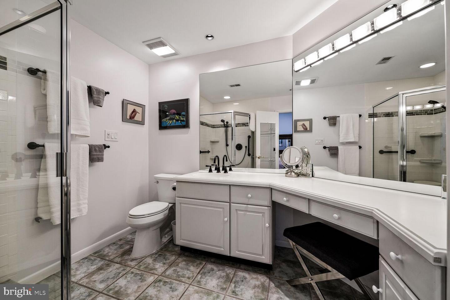 706 PRINCE ST #4, ALEXANDRIA, Virginia 22314, 2 Bedrooms Bedrooms, ,2 BathroomsBathrooms,Residential,For sale,706 PRINCE ST #4,VAAX2049042 MLS # VAAX2049042