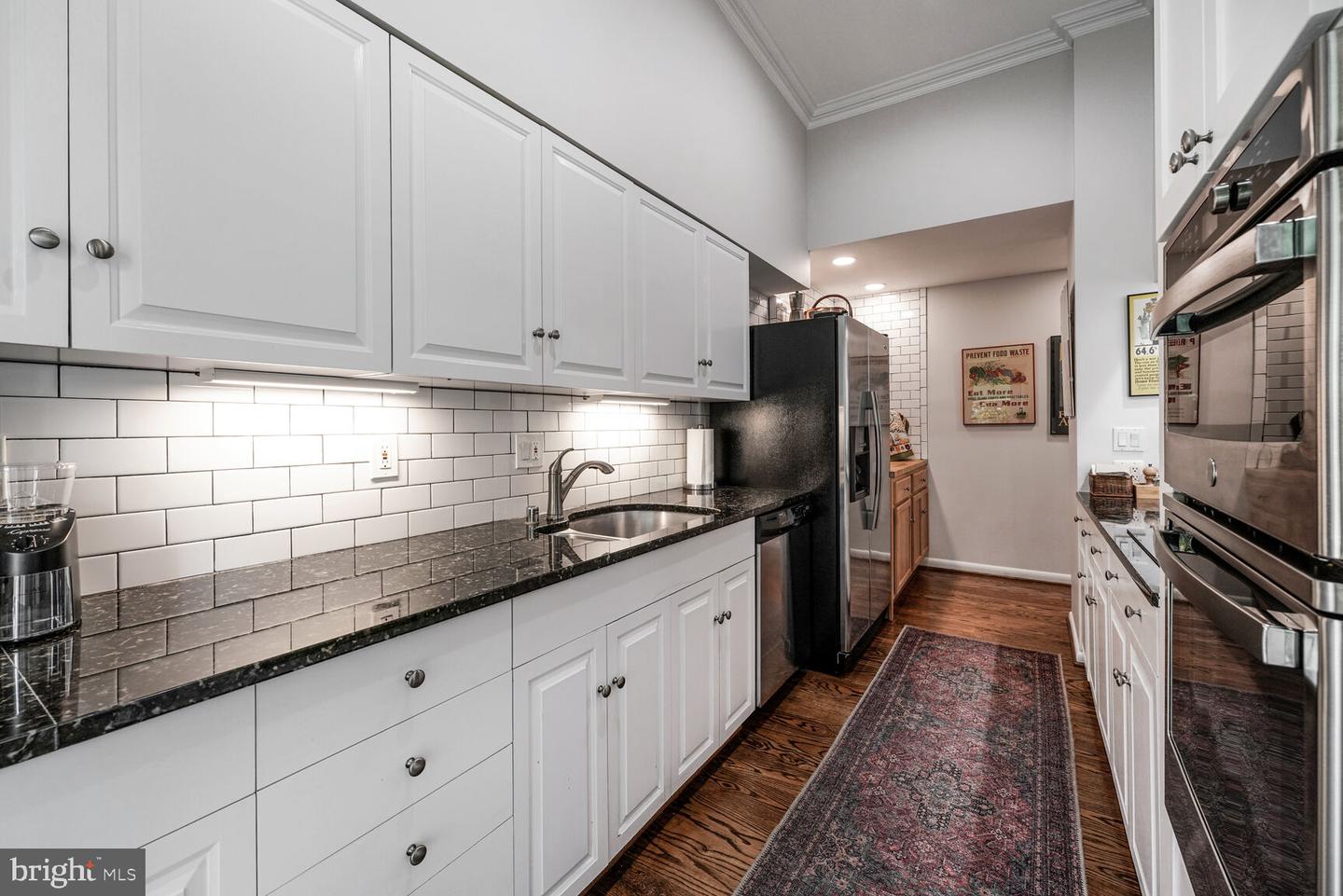 706 PRINCE ST #4, ALEXANDRIA, Virginia 22314, 2 Bedrooms Bedrooms, ,2 BathroomsBathrooms,Residential,For sale,706 PRINCE ST #4,VAAX2049042 MLS # VAAX2049042