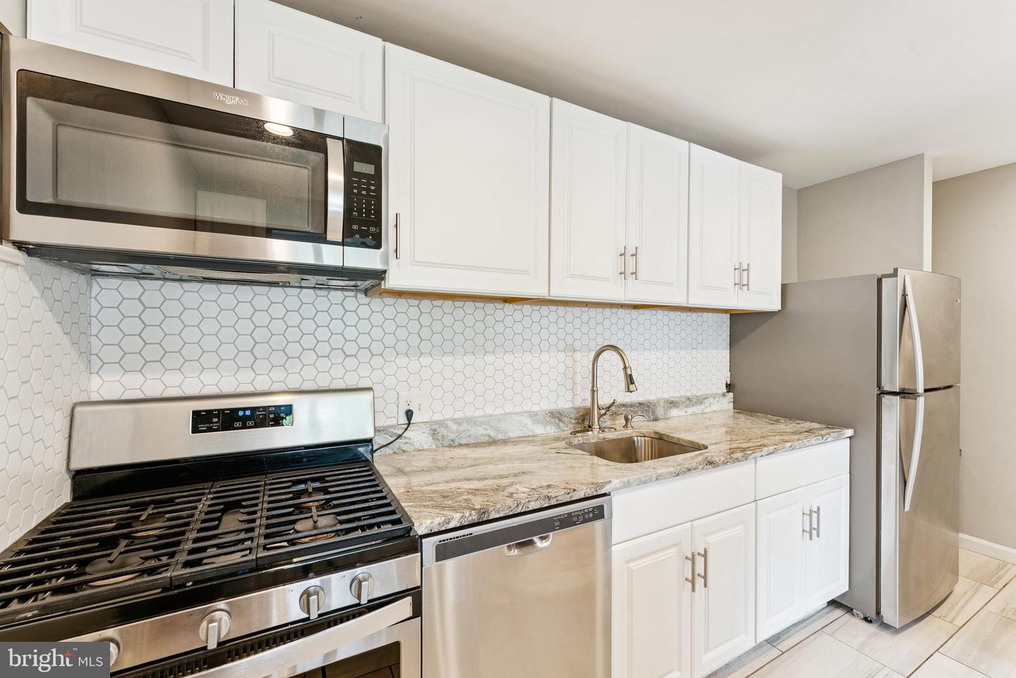 527 N ARMISTEAD ST #101, ALEXANDRIA, Virginia 22312, 1 Bedroom Bedrooms, ,1 BathroomBathrooms,Residential,For sale,527 N ARMISTEAD ST #101,VAAX2049046 MLS # VAAX2049046