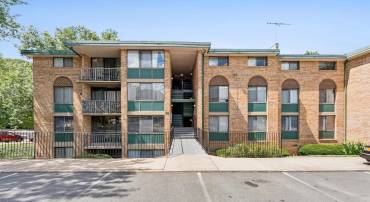 527 N ARMISTEAD ST #101, ALEXANDRIA, Virginia 22312, 1 Bedroom Bedrooms, ,1 BathroomBathrooms,Residential,For sale,527 N ARMISTEAD ST #101,VAAX2049046 MLS # VAAX2049046
