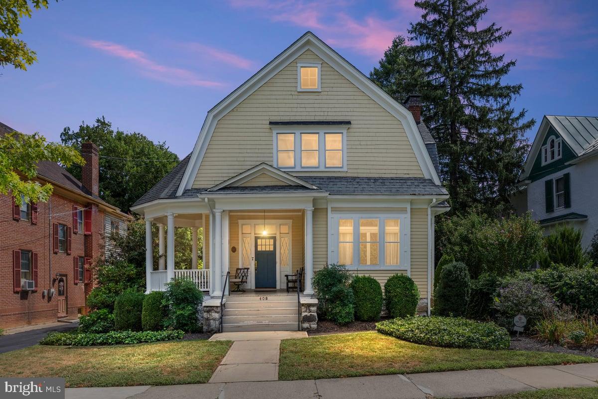 408 S WASHINGTON ST, WINCHESTER, Virginia 22601, 4 Bedrooms Bedrooms, 14 Rooms Rooms,1 BathroomBathrooms,Residential,For sale,408 S WASHINGTON ST,VAWI2008984 MLS # VAWI2008984