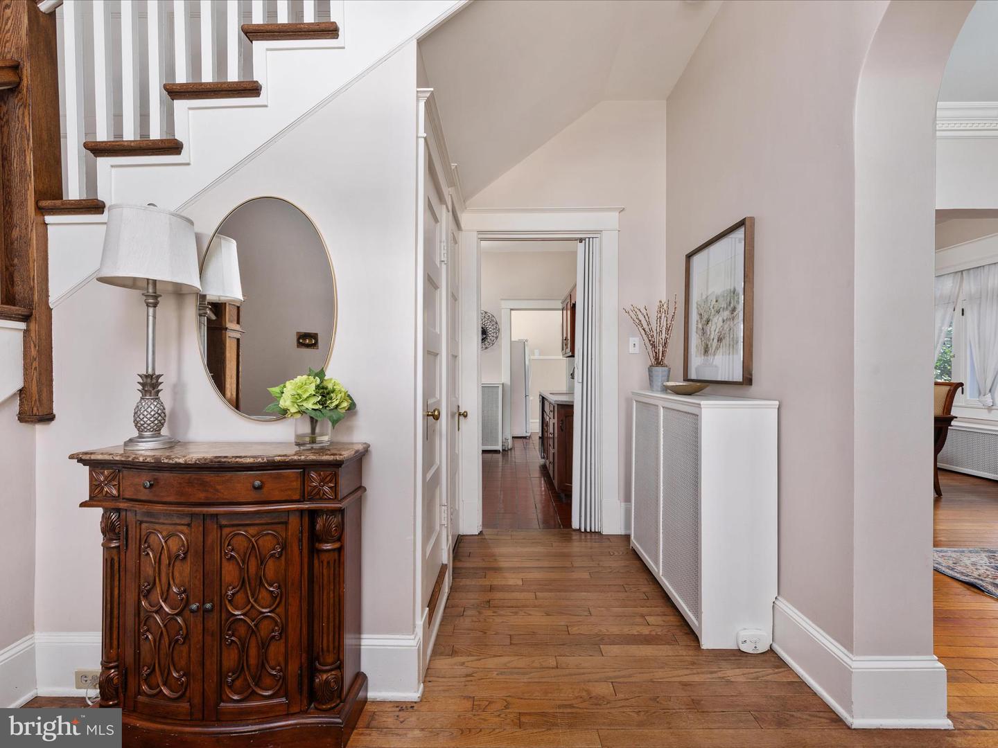 408 S WASHINGTON ST, WINCHESTER, Virginia 22601, 4 Bedrooms Bedrooms, 14 Rooms Rooms,1 BathroomBathrooms,Residential,For sale,408 S WASHINGTON ST,VAWI2008984 MLS # VAWI2008984