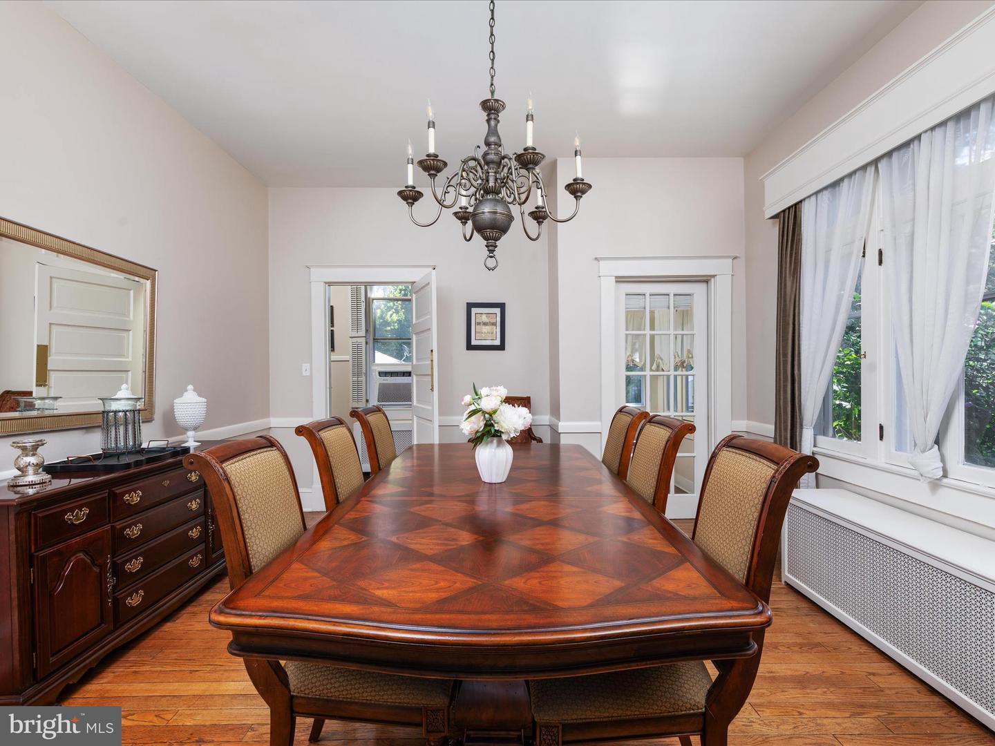 408 S WASHINGTON ST, WINCHESTER, Virginia 22601, 4 Bedrooms Bedrooms, 14 Rooms Rooms,1 BathroomBathrooms,Residential,For sale,408 S WASHINGTON ST,VAWI2008984 MLS # VAWI2008984
