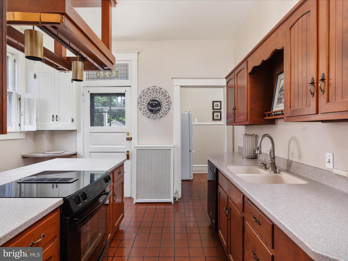 408 S WASHINGTON ST, WINCHESTER, Virginia 22601, 4 Bedrooms Bedrooms, 14 Rooms Rooms,1 BathroomBathrooms,Residential,For sale,408 S WASHINGTON ST,VAWI2008984 MLS # VAWI2008984