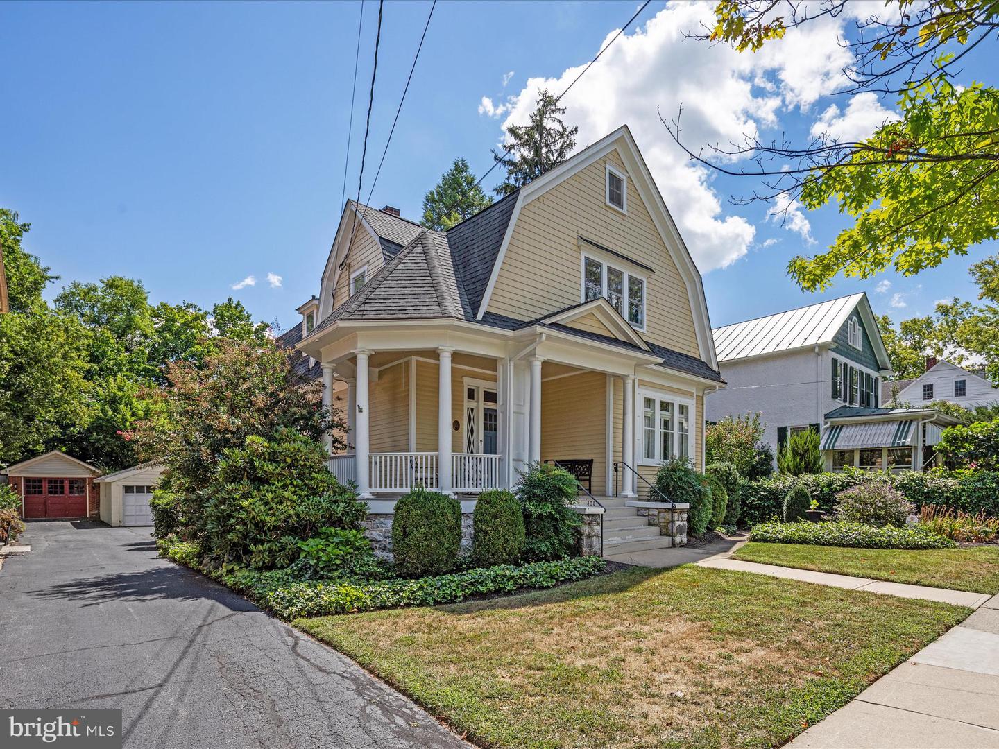 408 S WASHINGTON ST, WINCHESTER, Virginia 22601, 4 Bedrooms Bedrooms, 14 Rooms Rooms,1 BathroomBathrooms,Residential,For sale,408 S WASHINGTON ST,VAWI2008984 MLS # VAWI2008984