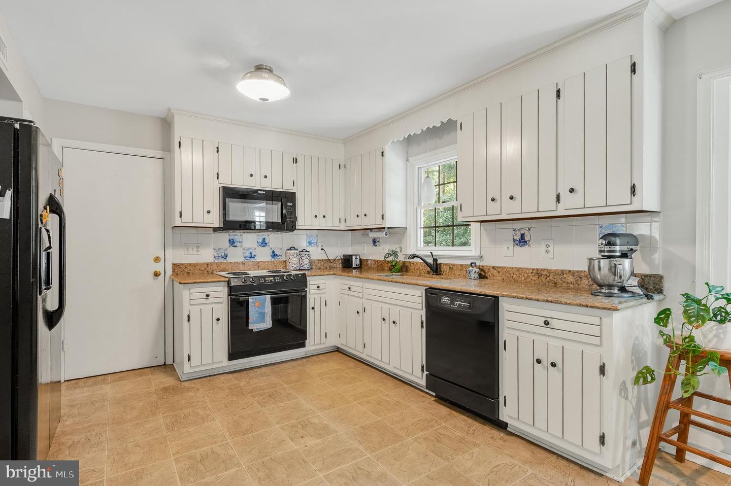 14505 STANDING OAK, MIDLOTHIAN, Virginia 23112, 3 Rooms Rooms,2 BathroomsBathrooms,Residential,For sale,14505 STANDING OAK,VACF2001260 MLS # VACF2001260