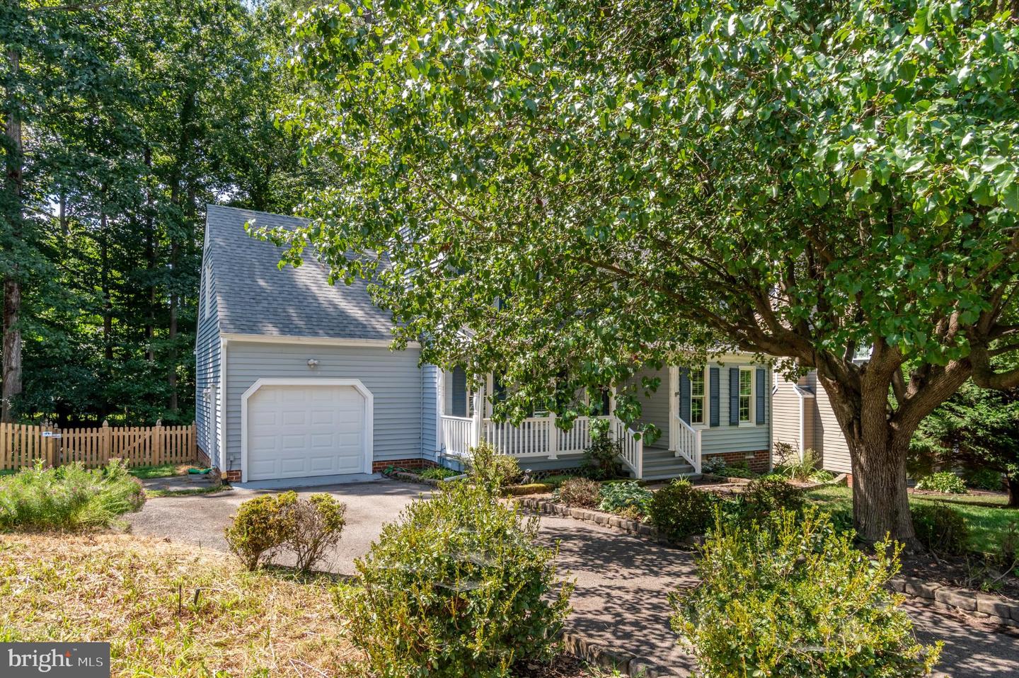 14505 STANDING OAK, MIDLOTHIAN, Virginia 23112, 3 Rooms Rooms,2 BathroomsBathrooms,Residential,For sale,14505 STANDING OAK,VACF2001260 MLS # VACF2001260