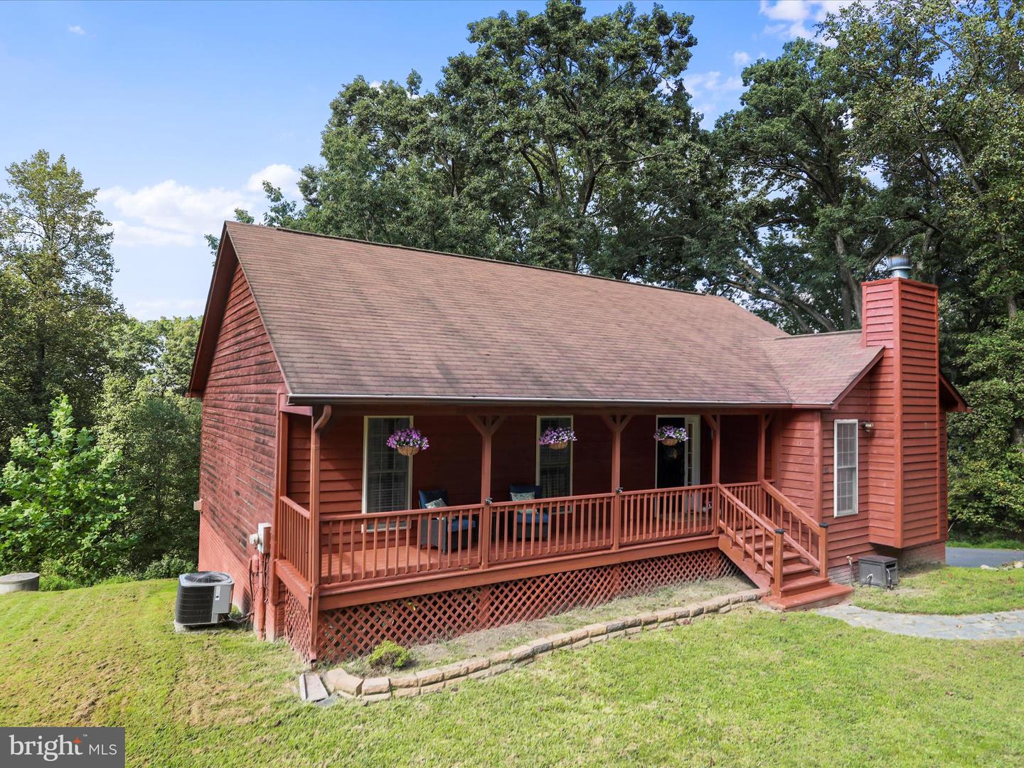 32 GREENFIELD RD, FRONT ROYAL, Virginia 22630, 3 Bedrooms Bedrooms, ,3 BathroomsBathrooms,Residential,For sale,32 GREENFIELD RD,VAWR2012140 MLS # VAWR2012140