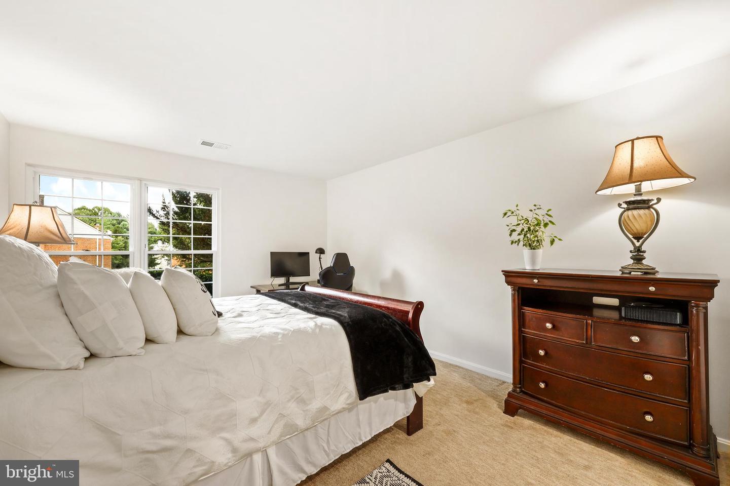 12247 WADSWORTH WAY, WOODBRIDGE, Virginia 22192, 2 Bedrooms Bedrooms, ,2 BathroomsBathrooms,Residential,For sale,12247 WADSWORTH WAY,VAPW2102876 MLS # VAPW2102876