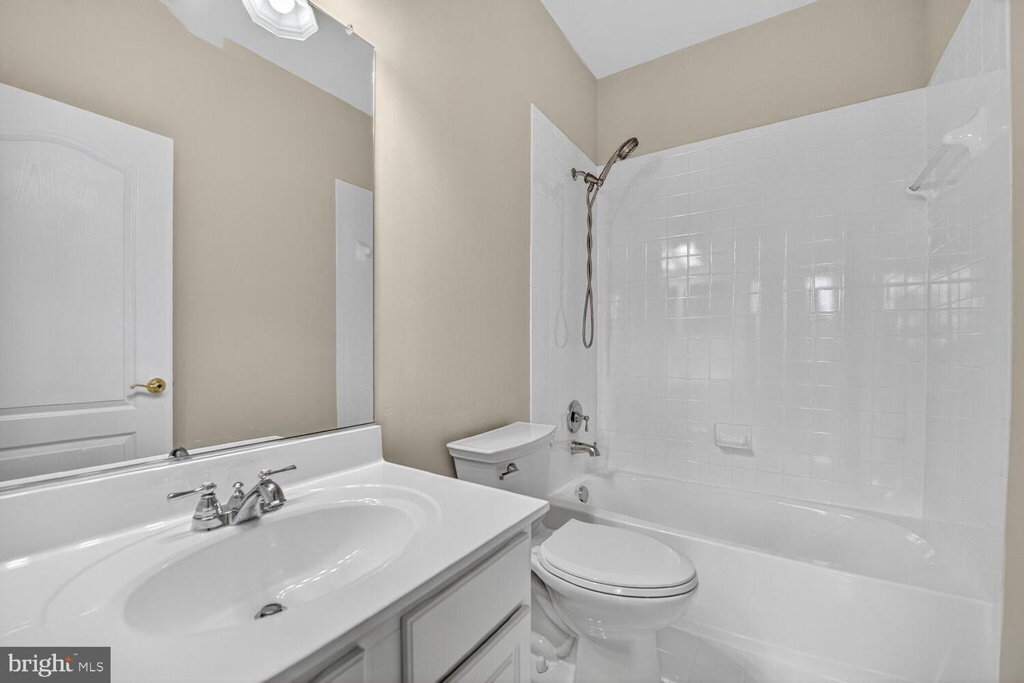 23069 RUSHMORE CT, BRAMBLETON, Virginia 20148, 6 Bedrooms Bedrooms, ,5 BathroomsBathrooms,Residential,For sale,23069 RUSHMORE CT,VALO2105638 MLS # VALO2105638