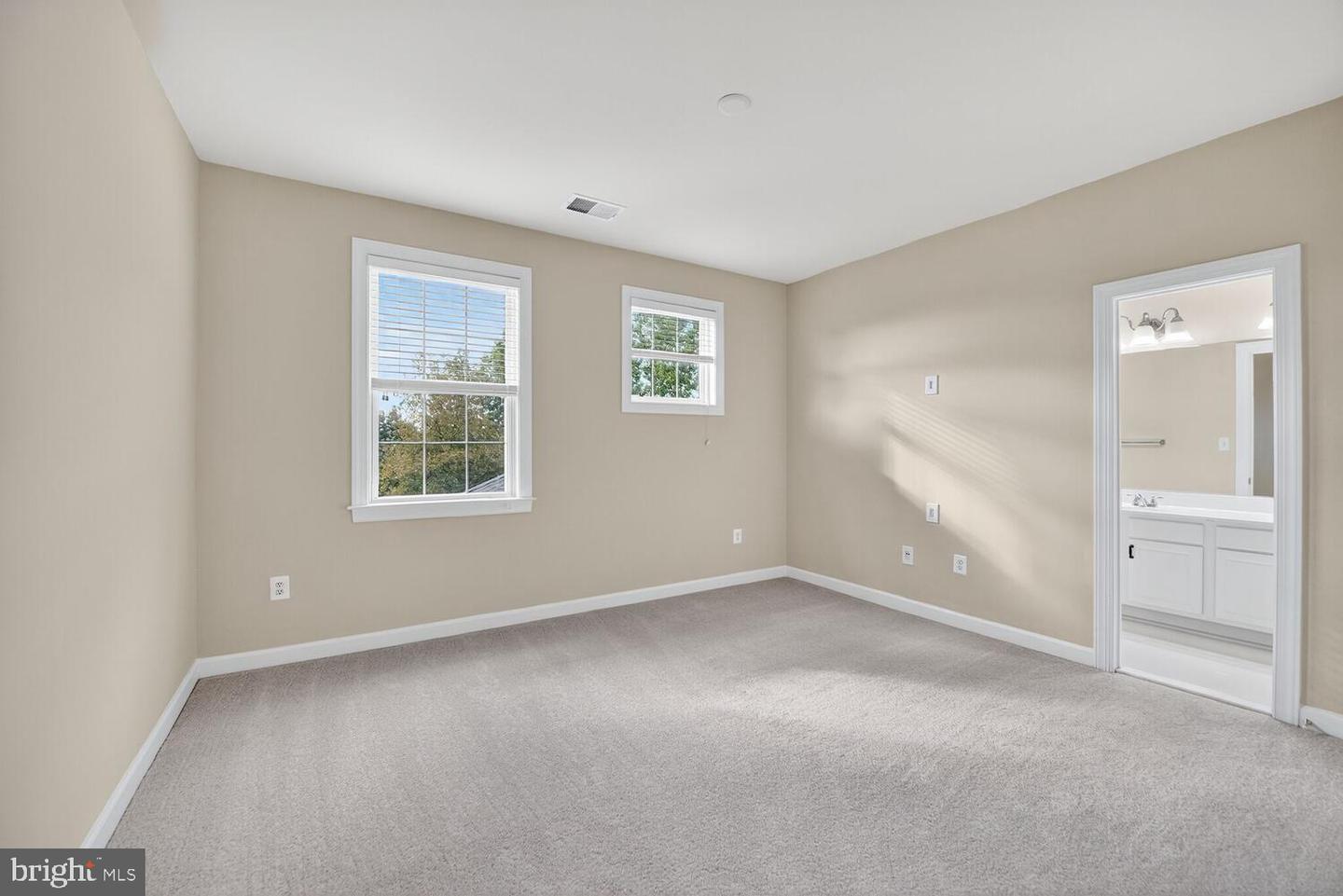 23069 RUSHMORE CT, BRAMBLETON, Virginia 20148, 6 Bedrooms Bedrooms, ,5 BathroomsBathrooms,Residential,For sale,23069 RUSHMORE CT,VALO2105638 MLS # VALO2105638