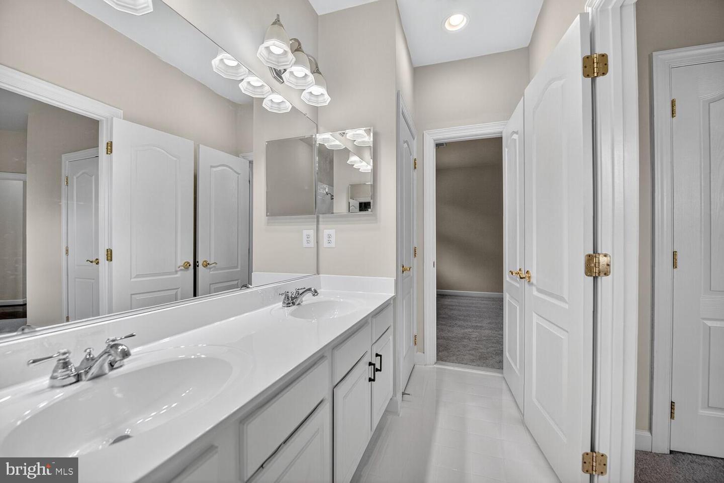 23069 RUSHMORE CT, BRAMBLETON, Virginia 20148, 6 Bedrooms Bedrooms, ,5 BathroomsBathrooms,Residential,For sale,23069 RUSHMORE CT,VALO2105638 MLS # VALO2105638