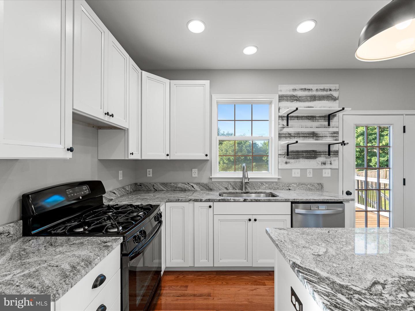 292 FORTRESS DR, WINCHESTER, Virginia 22603, 5 Bedrooms Bedrooms, ,3 BathroomsBathrooms,Residential,For sale,292 FORTRESS DR,VAFV2036458 MLS # VAFV2036458