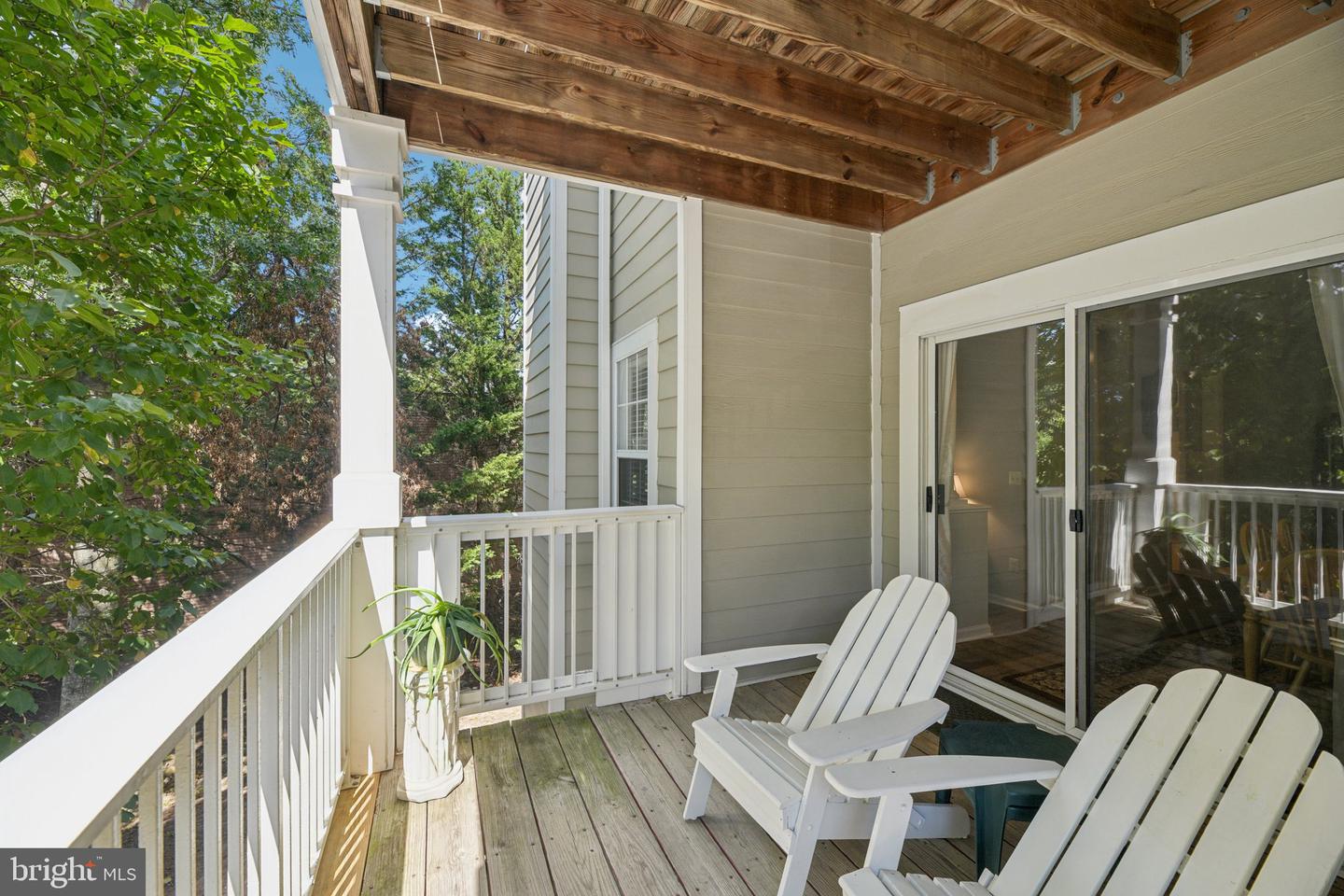 1708 LAKE SHORE CREST DR #26, RESTON, Virginia 20190, 2 Bedrooms Bedrooms, ,2 BathroomsBathrooms,Residential,For sale,1708 LAKE SHORE CREST DR #26,VAFX2264004 MLS # VAFX2264004