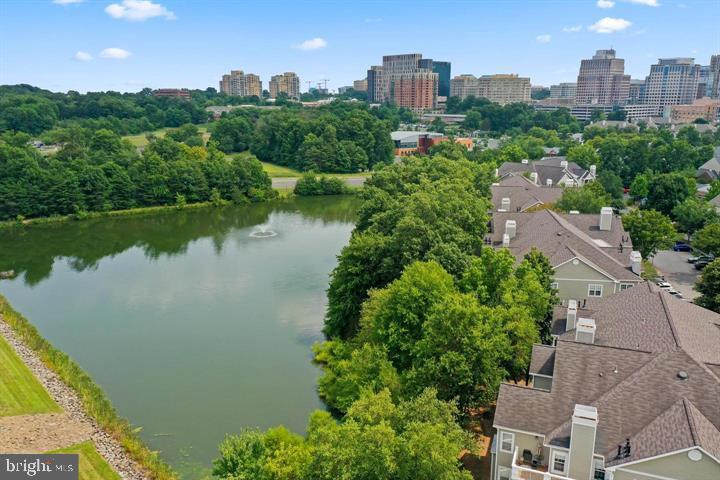 1708 LAKE SHORE CREST DR #26, RESTON, Virginia 20190, 2 Bedrooms Bedrooms, ,2 BathroomsBathrooms,Residential,For sale,1708 LAKE SHORE CREST DR #26,VAFX2264004 MLS # VAFX2264004