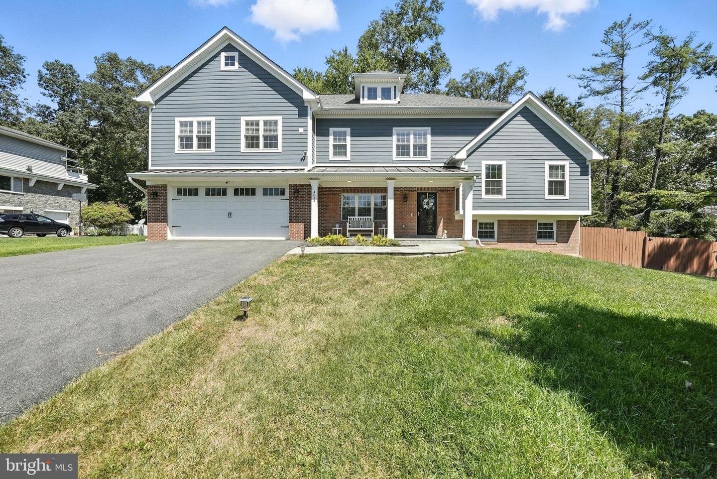 4014 WAKEFIELD DR, ANNANDALE, Virginia 22003, 5 Bedrooms Bedrooms, 19 Rooms Rooms,4 BathroomsBathrooms,Residential,For sale,4014 WAKEFIELD DR,VAFX2264040 MLS # VAFX2264040