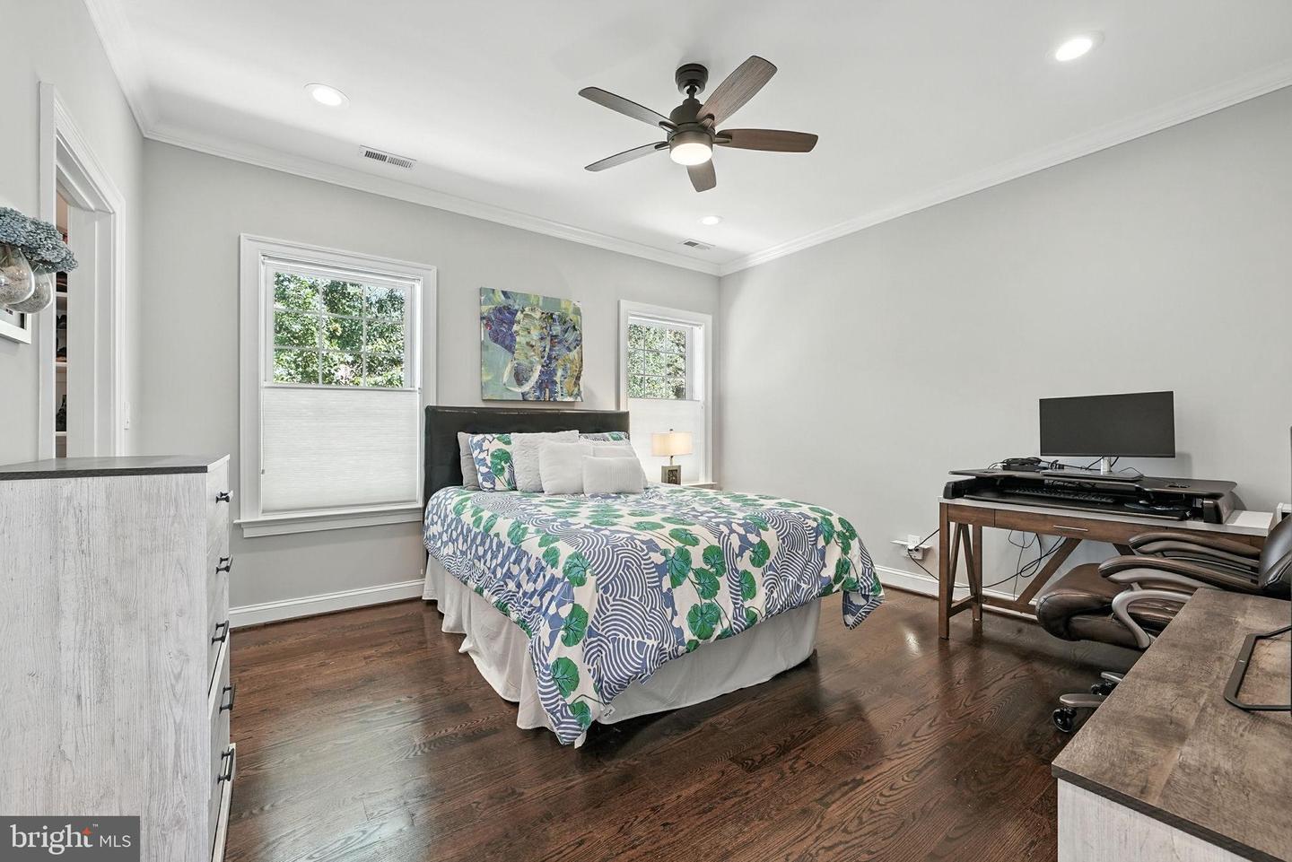 4014 WAKEFIELD DR, ANNANDALE, Virginia 22003, 5 Bedrooms Bedrooms, 19 Rooms Rooms,4 BathroomsBathrooms,Residential,For sale,4014 WAKEFIELD DR,VAFX2264040 MLS # VAFX2264040