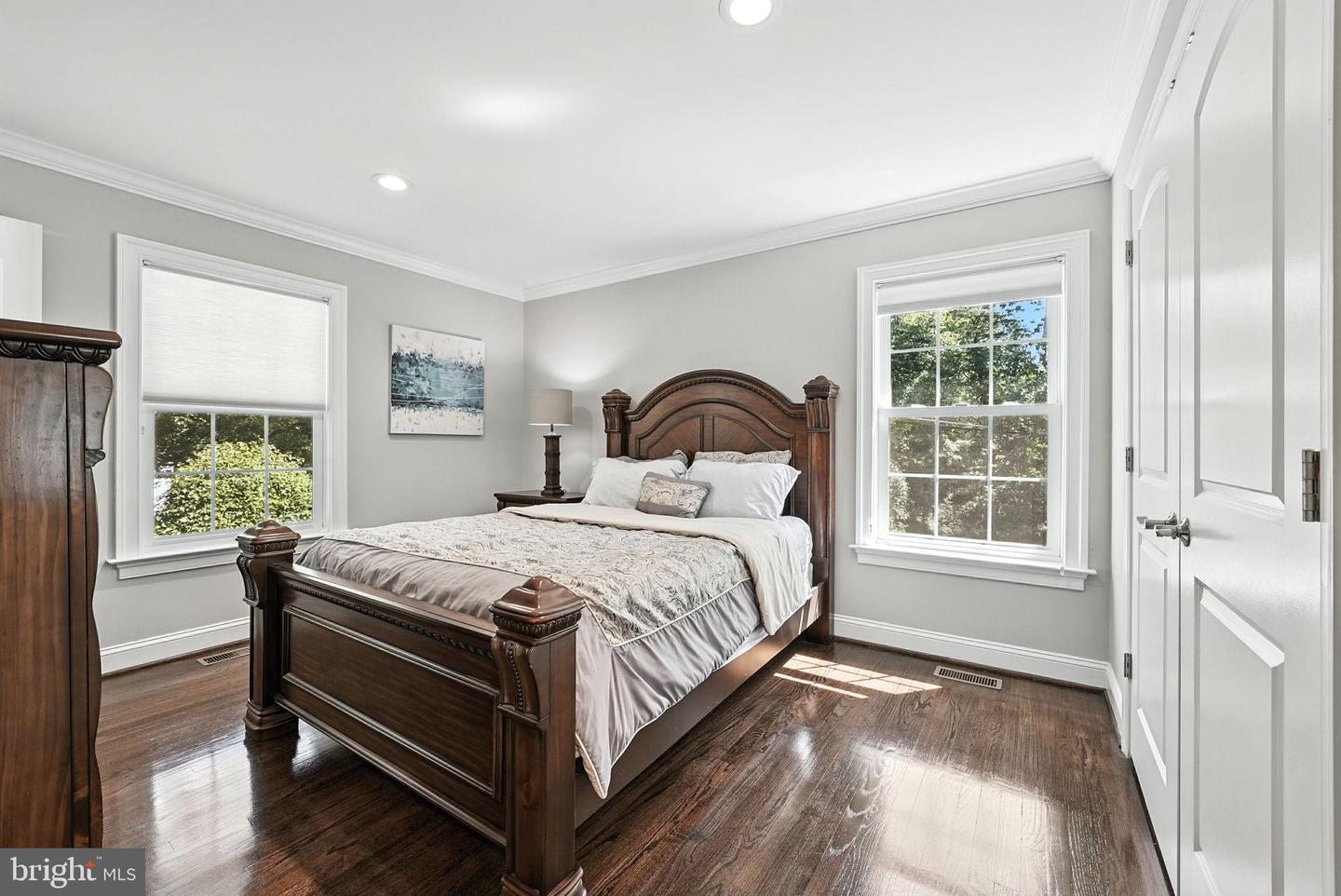 4014 WAKEFIELD DR, ANNANDALE, Virginia 22003, 5 Bedrooms Bedrooms, 19 Rooms Rooms,4 BathroomsBathrooms,Residential,For sale,4014 WAKEFIELD DR,VAFX2264040 MLS # VAFX2264040