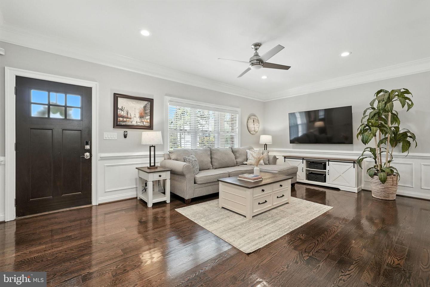 4014 WAKEFIELD DR, ANNANDALE, Virginia 22003, 5 Bedrooms Bedrooms, 19 Rooms Rooms,4 BathroomsBathrooms,Residential,For sale,4014 WAKEFIELD DR,VAFX2264040 MLS # VAFX2264040