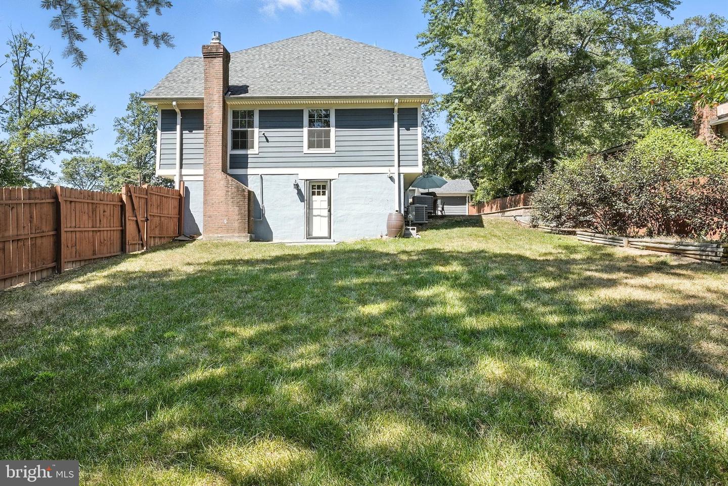 4014 WAKEFIELD DR, ANNANDALE, Virginia 22003, 5 Bedrooms Bedrooms, 19 Rooms Rooms,4 BathroomsBathrooms,Residential,For sale,4014 WAKEFIELD DR,VAFX2264040 MLS # VAFX2264040