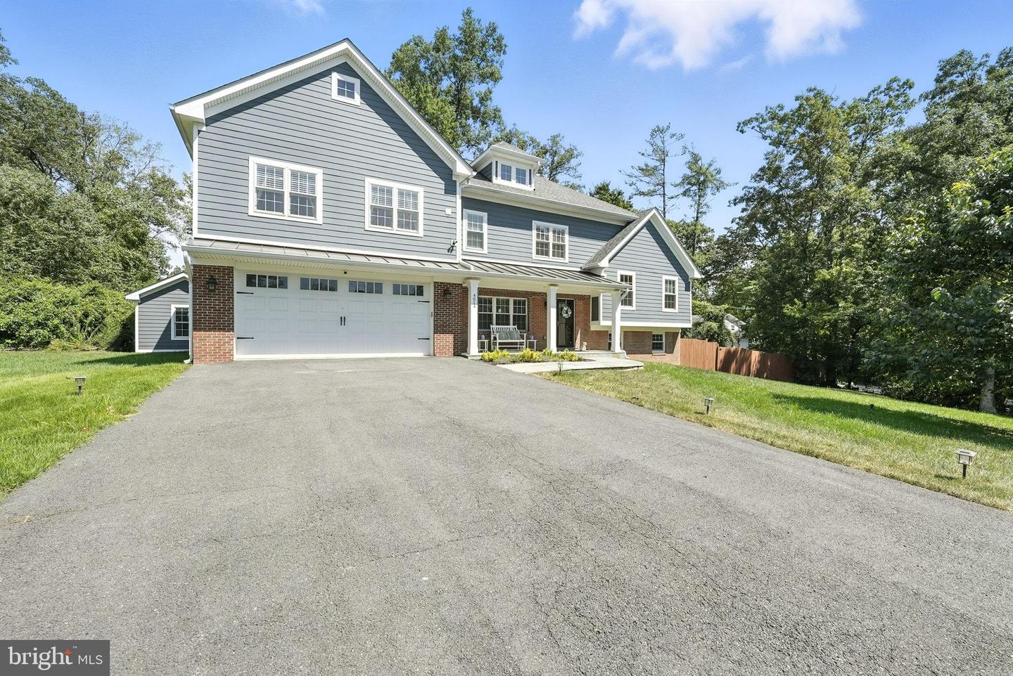 4014 WAKEFIELD DR, ANNANDALE, Virginia 22003, 5 Bedrooms Bedrooms, 19 Rooms Rooms,4 BathroomsBathrooms,Residential,For sale,4014 WAKEFIELD DR,VAFX2264040 MLS # VAFX2264040