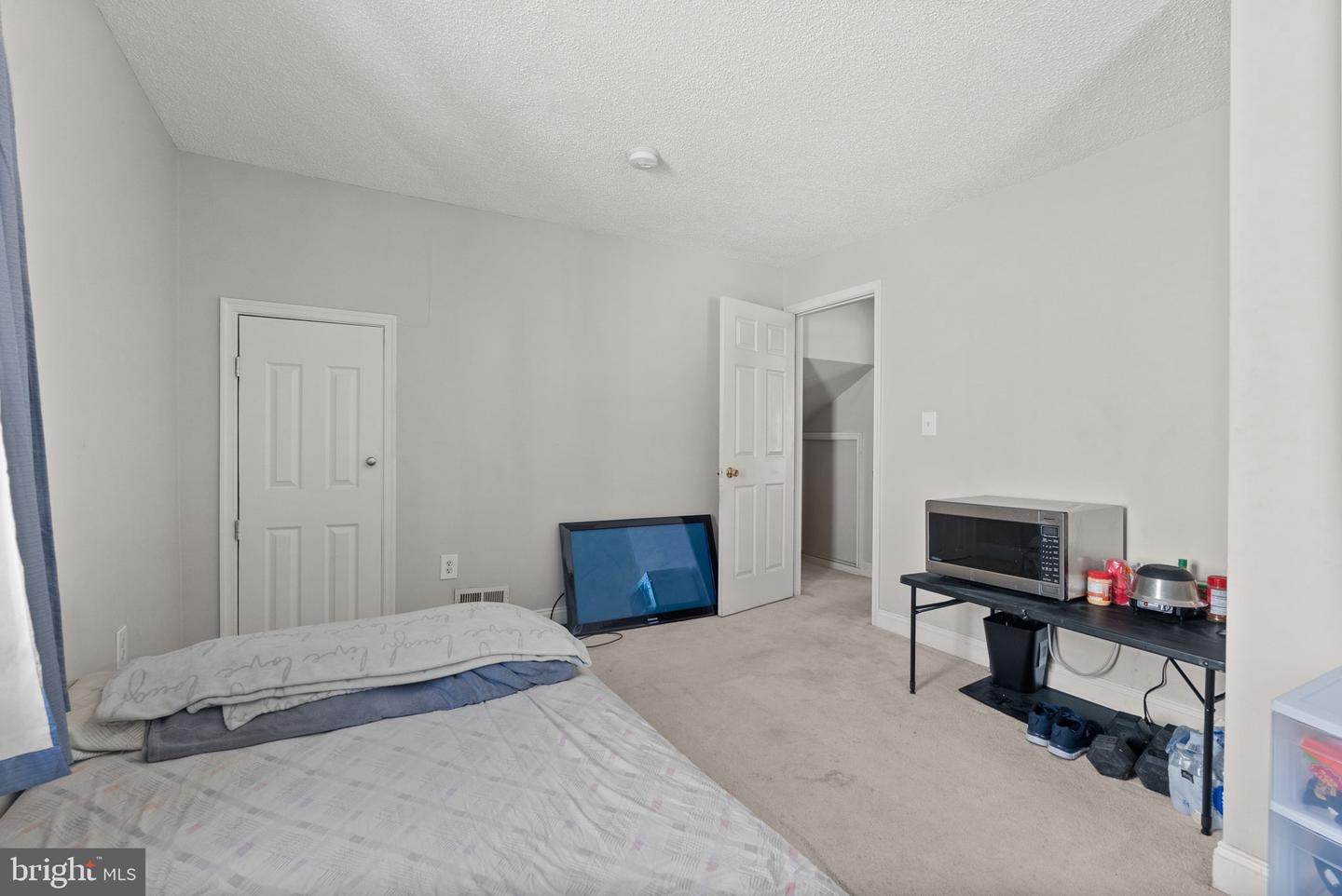 4023 WHITE HAVEN DR, DUMFRIES, Virginia 22026, 3 Bedrooms Bedrooms, ,2 BathroomsBathrooms,Residential,For sale,4023 WHITE HAVEN DR,VAPW2102908 MLS # VAPW2102908