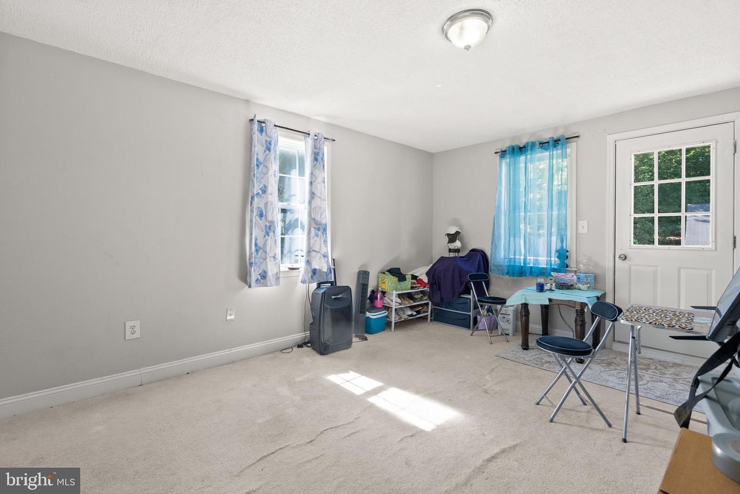 4023 WHITE HAVEN DR, DUMFRIES, Virginia 22026, 3 Bedrooms Bedrooms, ,2 BathroomsBathrooms,Residential,For sale,4023 WHITE HAVEN DR,VAPW2102908 MLS # VAPW2102908