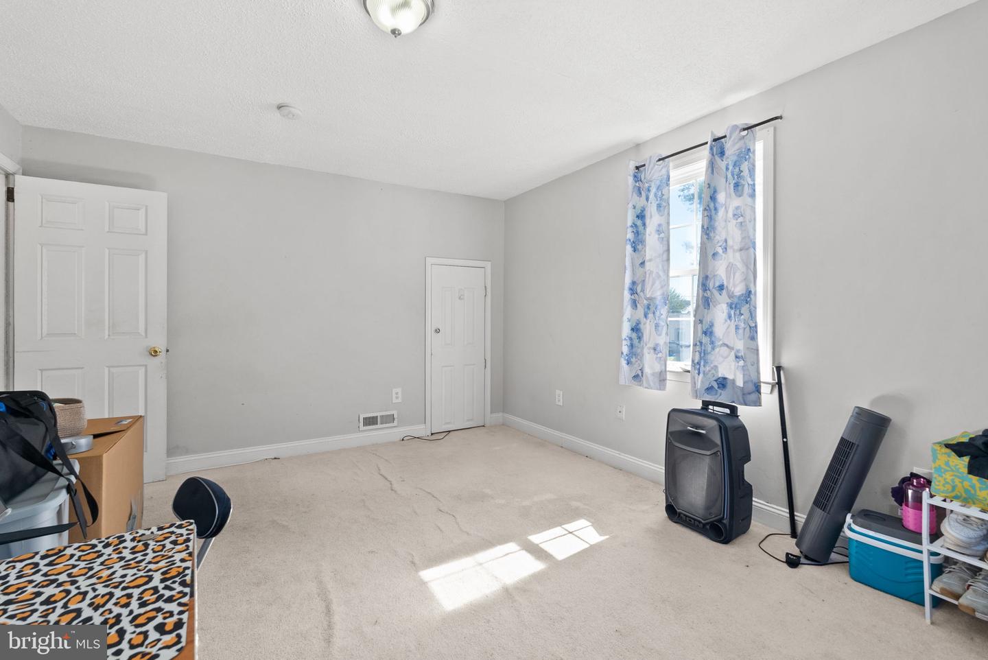 4023 WHITE HAVEN DR, DUMFRIES, Virginia 22026, 3 Bedrooms Bedrooms, ,2 BathroomsBathrooms,Residential,For sale,4023 WHITE HAVEN DR,VAPW2102908 MLS # VAPW2102908