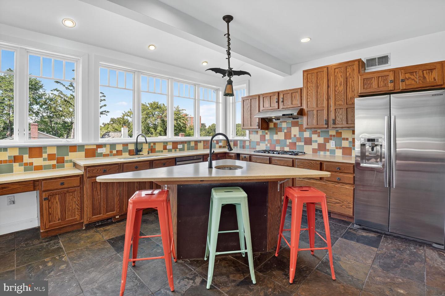 19 WHITTIER ST NW, WASHINGTON, District Of Columbia 20012, 6 Bedrooms Bedrooms, ,4 BathroomsBathrooms,Residential,For sale,19 WHITTIER ST NW,DCDC2217410 MLS # DCDC2217410