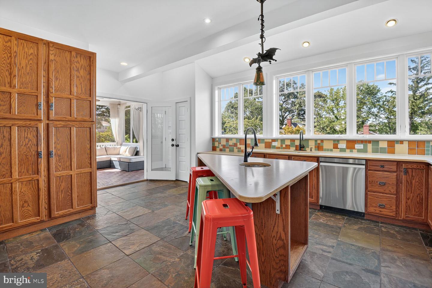 19 WHITTIER ST NW, WASHINGTON, District Of Columbia 20012, 6 Bedrooms Bedrooms, ,4 BathroomsBathrooms,Residential,For sale,19 WHITTIER ST NW,DCDC2217410 MLS # DCDC2217410