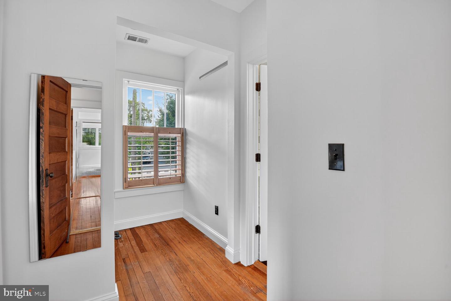 19 WHITTIER ST NW, WASHINGTON, District Of Columbia 20012, 6 Bedrooms Bedrooms, ,4 BathroomsBathrooms,Residential,For sale,19 WHITTIER ST NW,DCDC2217410 MLS # DCDC2217410