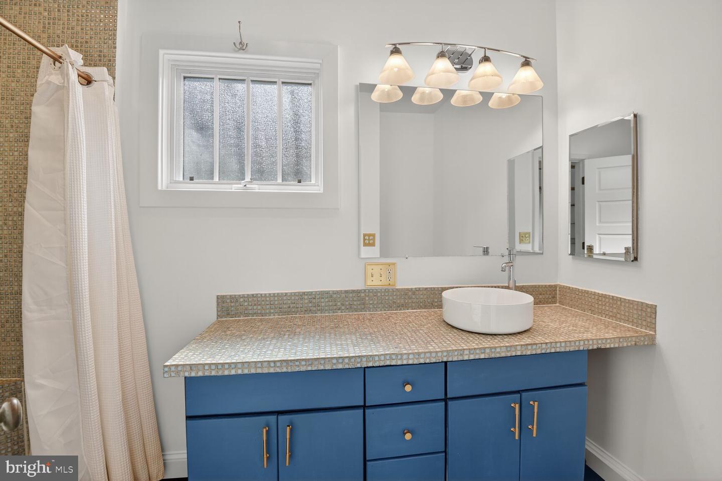 19 WHITTIER ST NW, WASHINGTON, District Of Columbia 20012, 6 Bedrooms Bedrooms, ,4 BathroomsBathrooms,Residential,For sale,19 WHITTIER ST NW,DCDC2217410 MLS # DCDC2217410