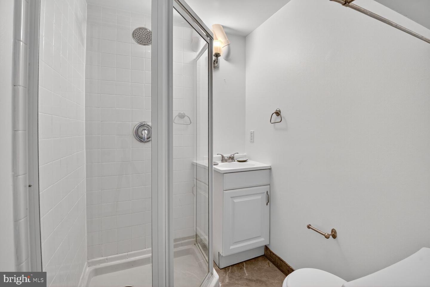 19 WHITTIER ST NW, WASHINGTON, District Of Columbia 20012, 6 Bedrooms Bedrooms, ,4 BathroomsBathrooms,Residential,For sale,19 WHITTIER ST NW,DCDC2217410 MLS # DCDC2217410