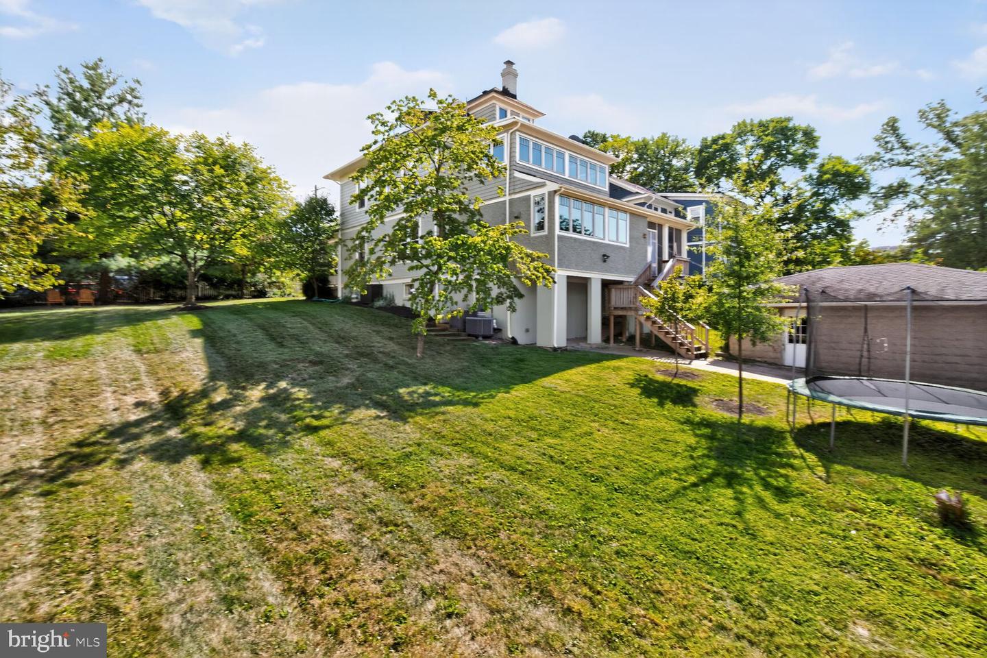 19 WHITTIER ST NW, WASHINGTON, District Of Columbia 20012, 6 Bedrooms Bedrooms, ,4 BathroomsBathrooms,Residential,For sale,19 WHITTIER ST NW,DCDC2217410 MLS # DCDC2217410