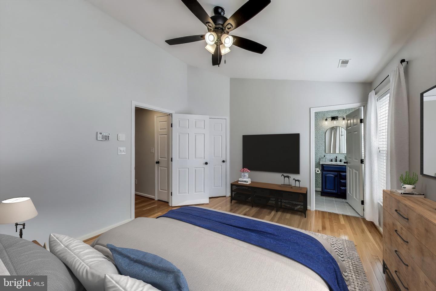 14800 GAP WAY, HAYMARKET, Virginia 20169, 3 Bedrooms Bedrooms, ,3 BathroomsBathrooms,Residential,For sale,14800 GAP WAY,VAPW2102924 MLS # VAPW2102924