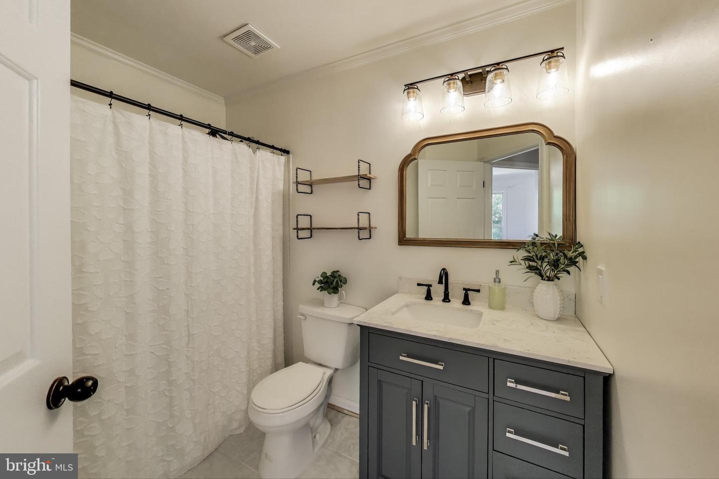 14800 GAP WAY, HAYMARKET, Virginia 20169, 3 Bedrooms Bedrooms, ,3 BathroomsBathrooms,Residential,For sale,14800 GAP WAY,VAPW2102924 MLS # VAPW2102924