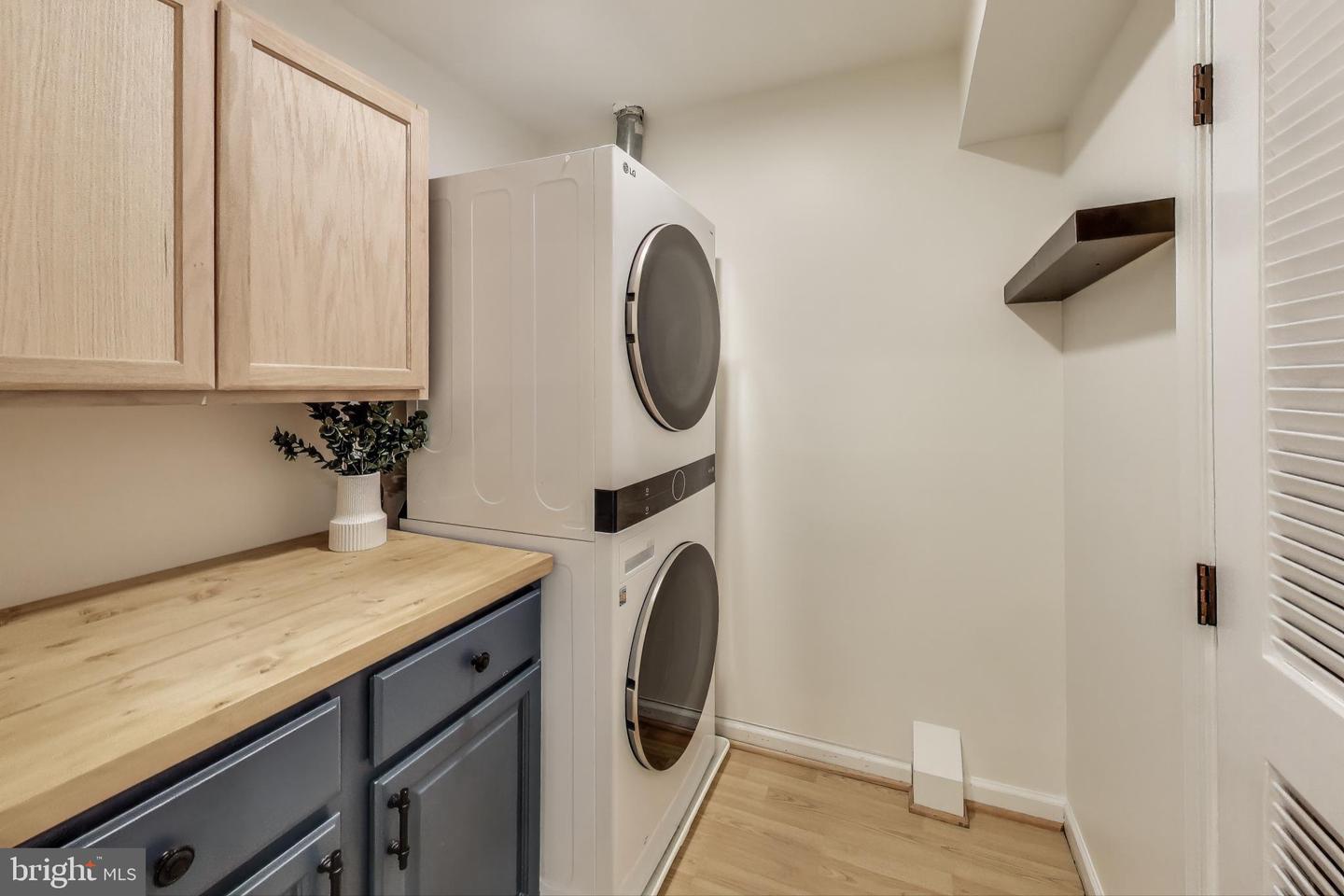 14800 GAP WAY, HAYMARKET, Virginia 20169, 3 Bedrooms Bedrooms, ,3 BathroomsBathrooms,Residential,For sale,14800 GAP WAY,VAPW2102924 MLS # VAPW2102924