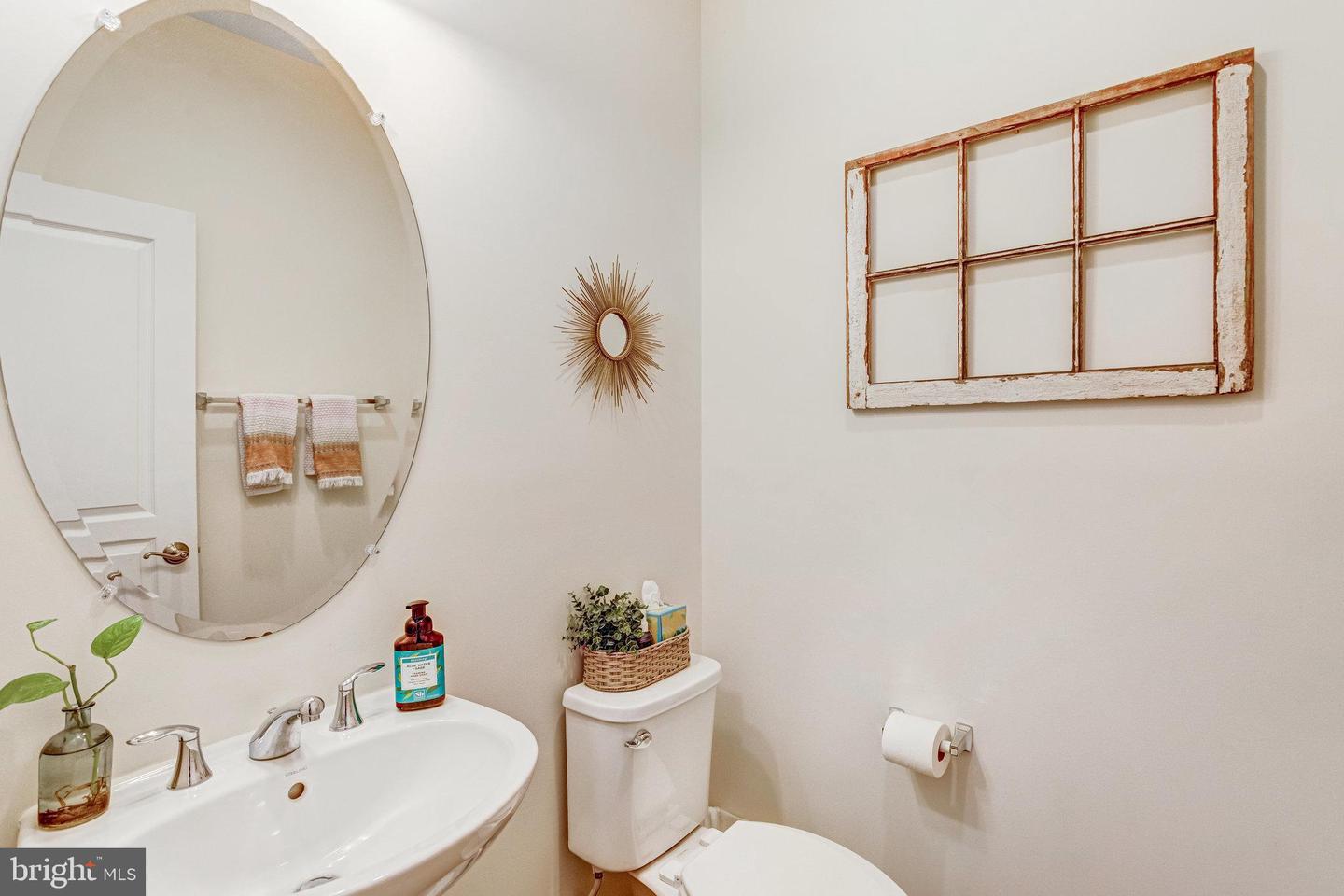 16636 DANRIDGE MANOR DR, WOODBRIDGE, Virginia 22191, 3 Bedrooms Bedrooms, ,3 BathroomsBathrooms,Residential,For sale,16636 DANRIDGE MANOR DR,VAPW2102934 MLS # VAPW2102934