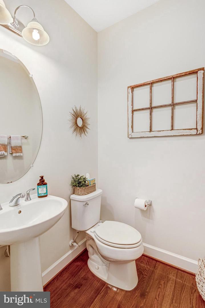 16636 DANRIDGE MANOR DR, WOODBRIDGE, Virginia 22191, 3 Bedrooms Bedrooms, ,3 BathroomsBathrooms,Residential,For sale,16636 DANRIDGE MANOR DR,VAPW2102934 MLS # VAPW2102934