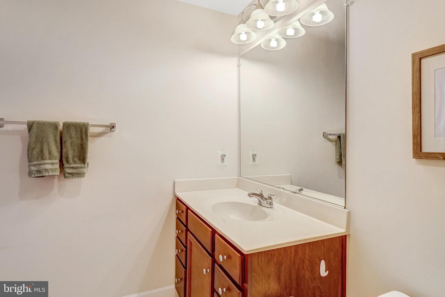 16636 DANRIDGE MANOR DR, WOODBRIDGE, Virginia 22191, 3 Bedrooms Bedrooms, ,3 BathroomsBathrooms,Residential,For sale,16636 DANRIDGE MANOR DR,VAPW2102934 MLS # VAPW2102934