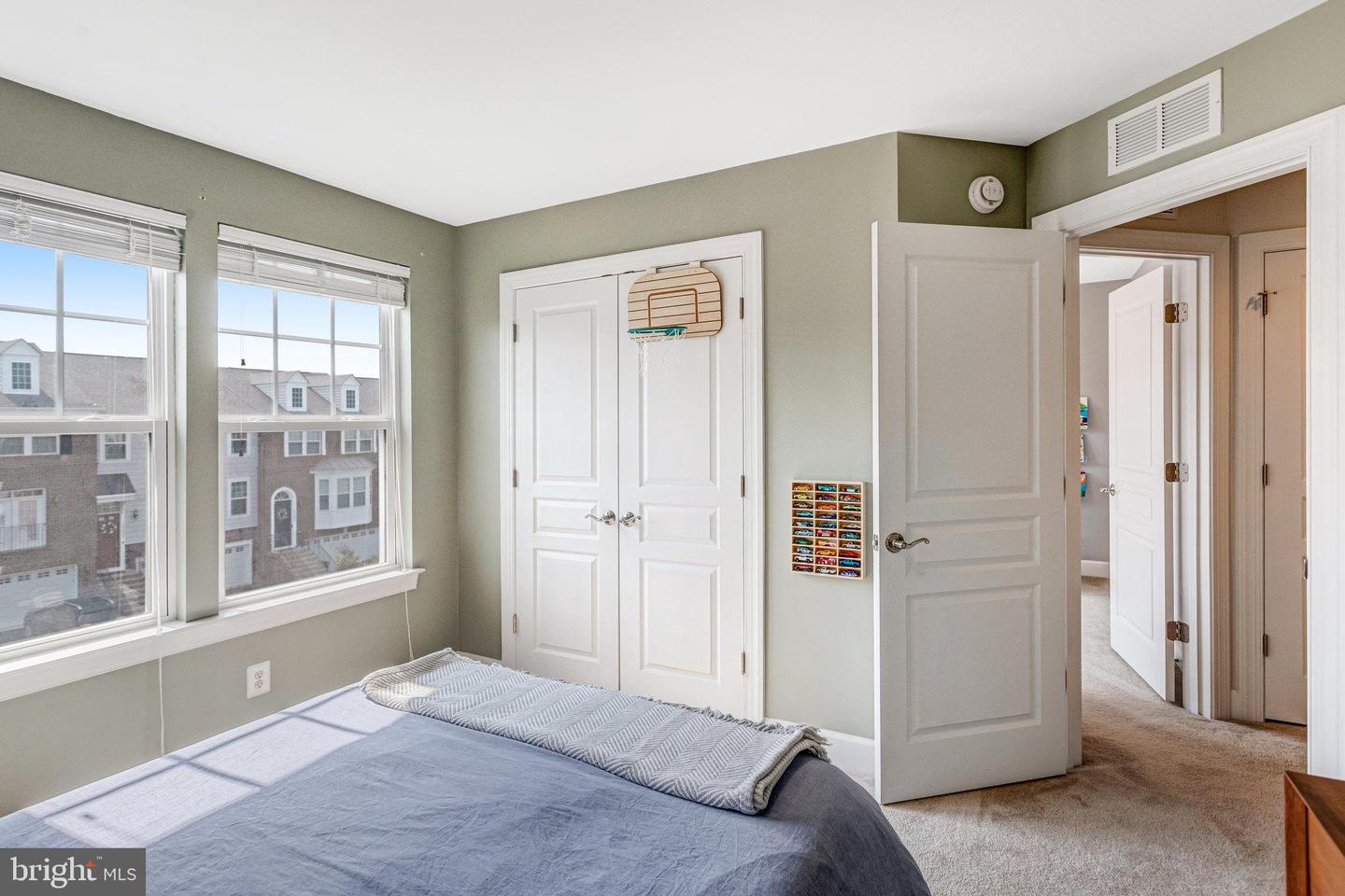 16636 DANRIDGE MANOR DR, WOODBRIDGE, Virginia 22191, 3 Bedrooms Bedrooms, ,3 BathroomsBathrooms,Residential,For sale,16636 DANRIDGE MANOR DR,VAPW2102934 MLS # VAPW2102934