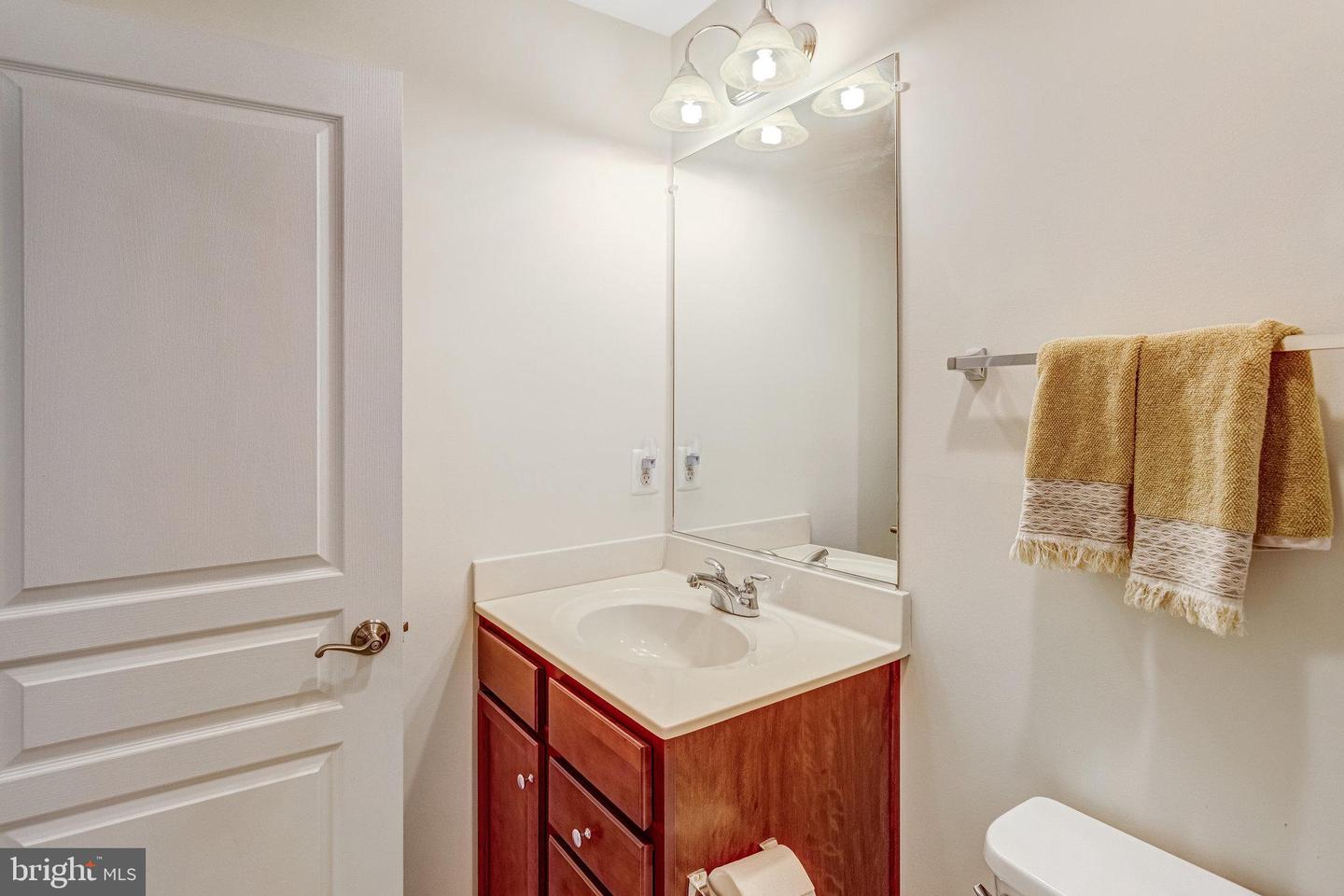 16636 DANRIDGE MANOR DR, WOODBRIDGE, Virginia 22191, 3 Bedrooms Bedrooms, ,3 BathroomsBathrooms,Residential,For sale,16636 DANRIDGE MANOR DR,VAPW2102934 MLS # VAPW2102934