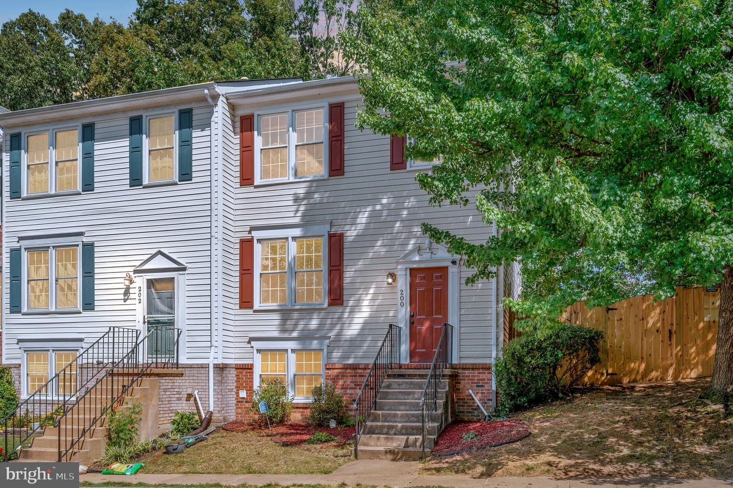 200 BEN NEUIS PL, FREDERICKSBURG, Virginia 22405, 3 Bedrooms Bedrooms, 8 Rooms Rooms,1 BathroomBathrooms,Residential,For sale,200 BEN NEUIS PL,VAST2042262 MLS # VAST2042262
