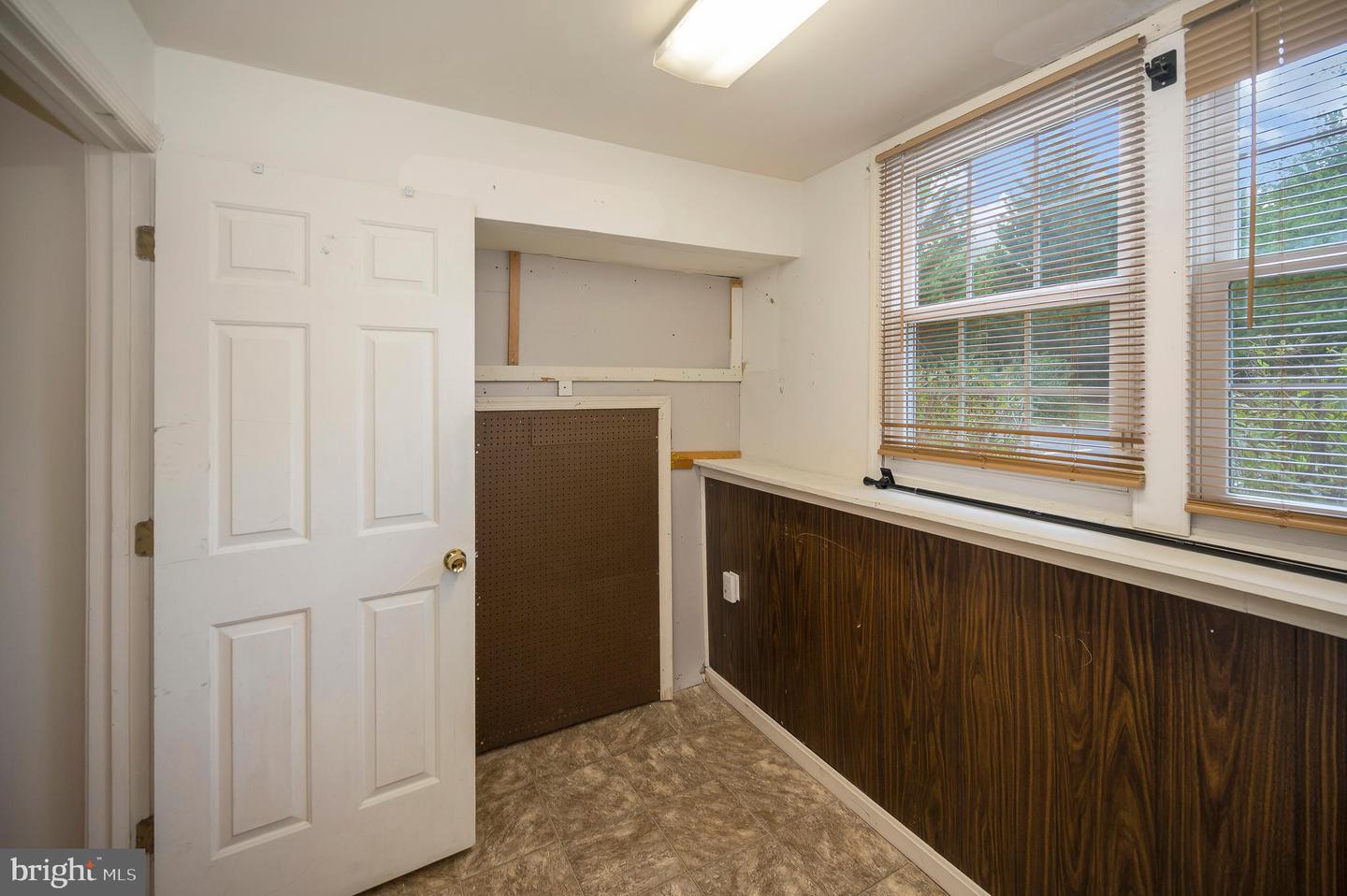 200 BEN NEUIS PL, FREDERICKSBURG, Virginia 22405, 3 Bedrooms Bedrooms, 8 Rooms Rooms,1 BathroomBathrooms,Residential,For sale,200 BEN NEUIS PL,VAST2042262 MLS # VAST2042262