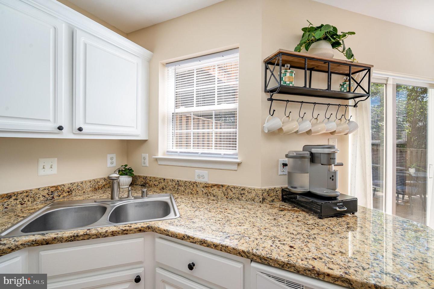 13531 GROUSERUN LN, BRISTOW, Virginia 20136, 2 Bedrooms Bedrooms, 4 Rooms Rooms,2 BathroomsBathrooms,Residential,For sale,13531 GROUSERUN LN,VAPW2102938 MLS # VAPW2102938