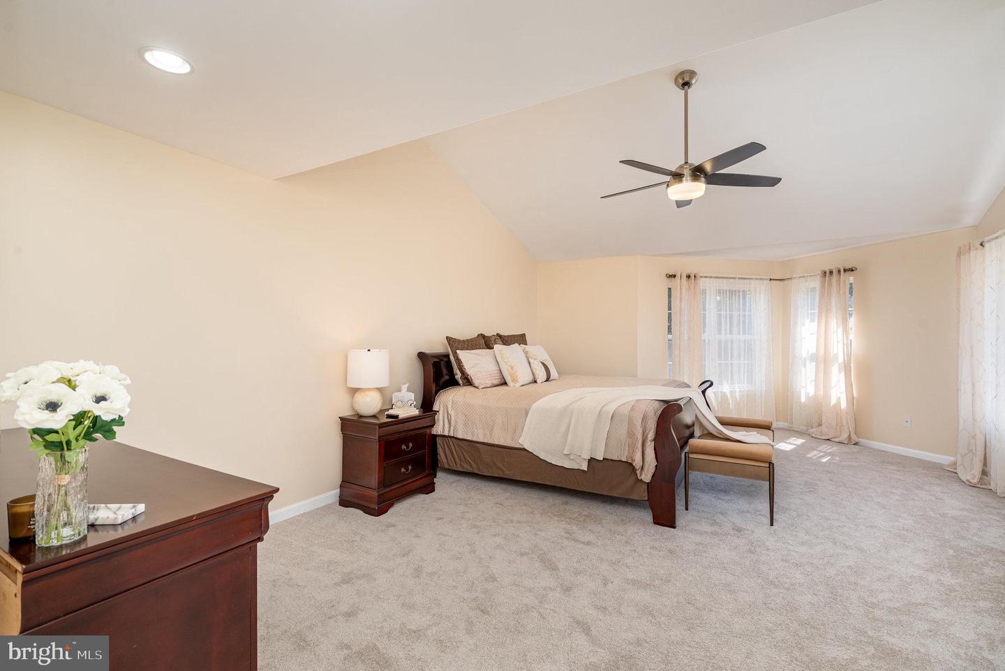 13531 GROUSERUN LN, BRISTOW, Virginia 20136, 2 Bedrooms Bedrooms, 4 Rooms Rooms,2 BathroomsBathrooms,Residential,For sale,13531 GROUSERUN LN,VAPW2102938 MLS # VAPW2102938