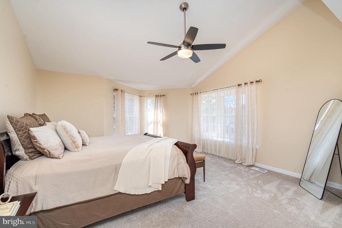 13531 GROUSERUN LN, BRISTOW, Virginia 20136, 2 Bedrooms Bedrooms, 4 Rooms Rooms,2 BathroomsBathrooms,Residential,For sale,13531 GROUSERUN LN,VAPW2102938 MLS # VAPW2102938