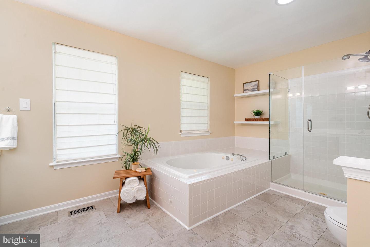 13531 GROUSERUN LN, BRISTOW, Virginia 20136, 2 Bedrooms Bedrooms, 4 Rooms Rooms,2 BathroomsBathrooms,Residential,For sale,13531 GROUSERUN LN,VAPW2102938 MLS # VAPW2102938