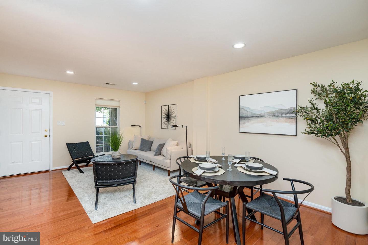 13531 GROUSERUN LN, BRISTOW, Virginia 20136, 2 Bedrooms Bedrooms, 4 Rooms Rooms,2 BathroomsBathrooms,Residential,For sale,13531 GROUSERUN LN,VAPW2102938 MLS # VAPW2102938